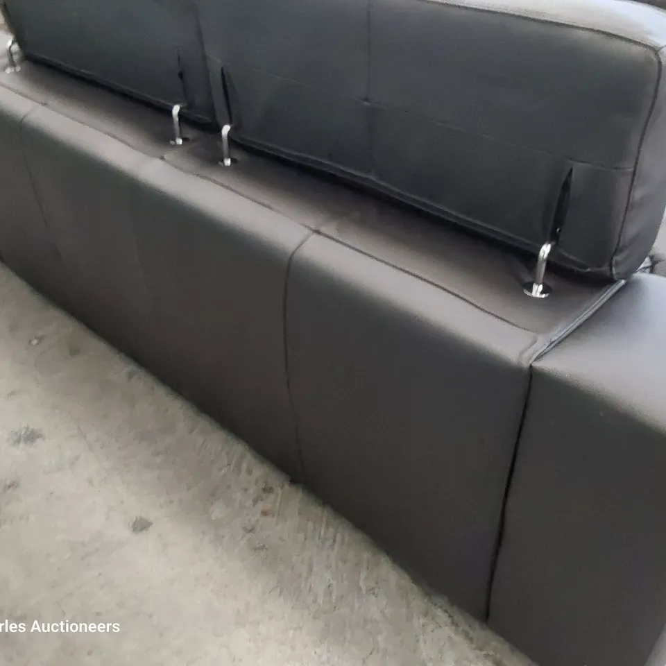 DESIGNER ITALIAN STYLE THREE SEATER SOFA WITH ADJUSTABLE HEADRESTS BLACK LEATHER 