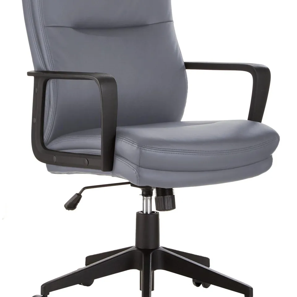 BOXED PLUTO OFFICE CHAIR (1 BOX) RRP £104.99