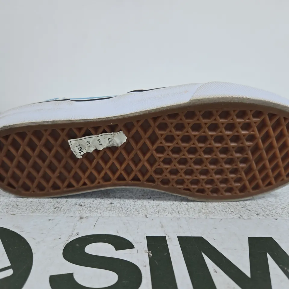 VANS SLIP-ON SHOES – CHECKERBOARD BLUE/WHITE - SIZE 4