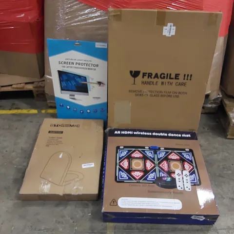 PALLET OF ASSORTED ITEMS INCLUDING: DANCE MAT, TOILET SEAT, SCREEN PROTECTOR, POSTER