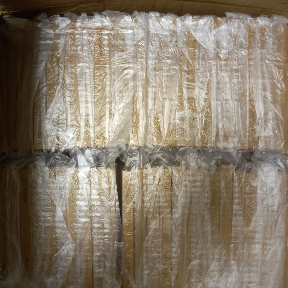 BOX OF 100 BRAND NEW BOXED GROOV-E IPHONE XR BUMPER PHONE CASES IN BLACK 