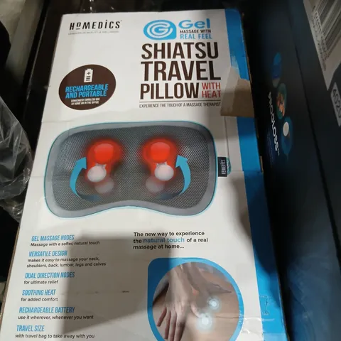 BOXED SHIATSU TRAVEL PILLOW WITH HEAT