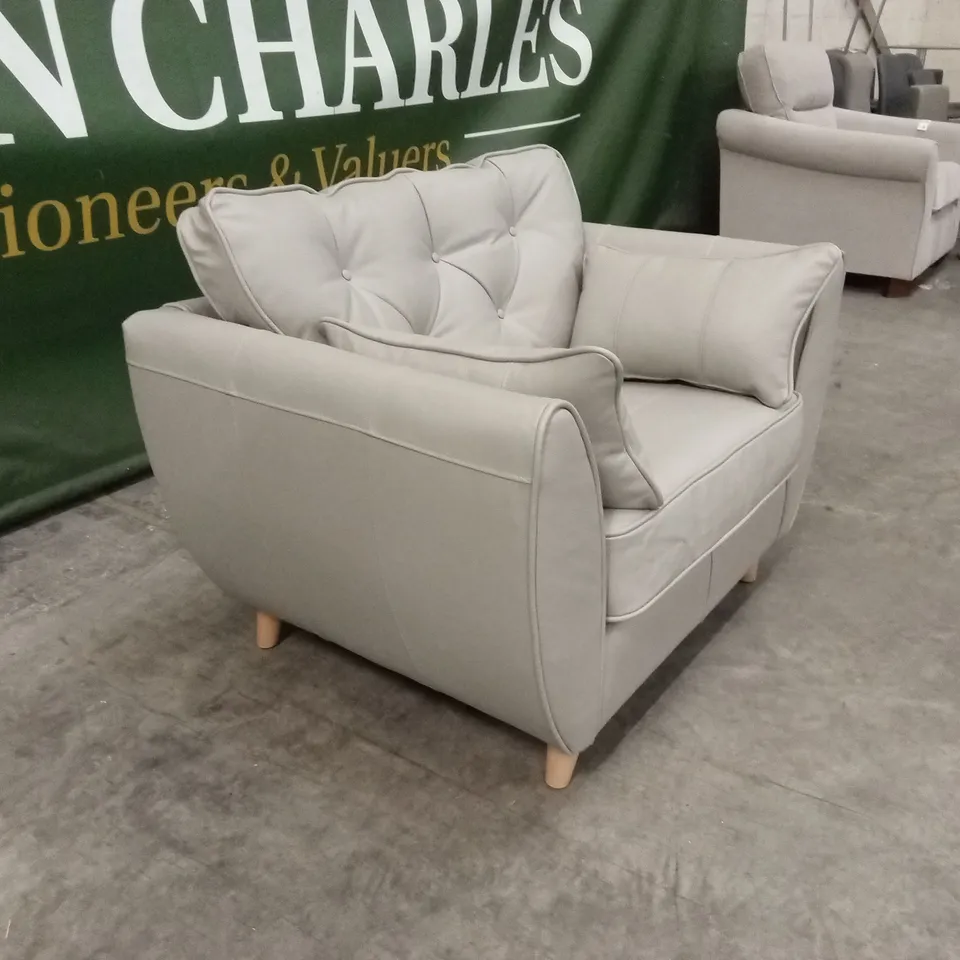 MARYLIN LEATHER SNUGGLE CHAIR