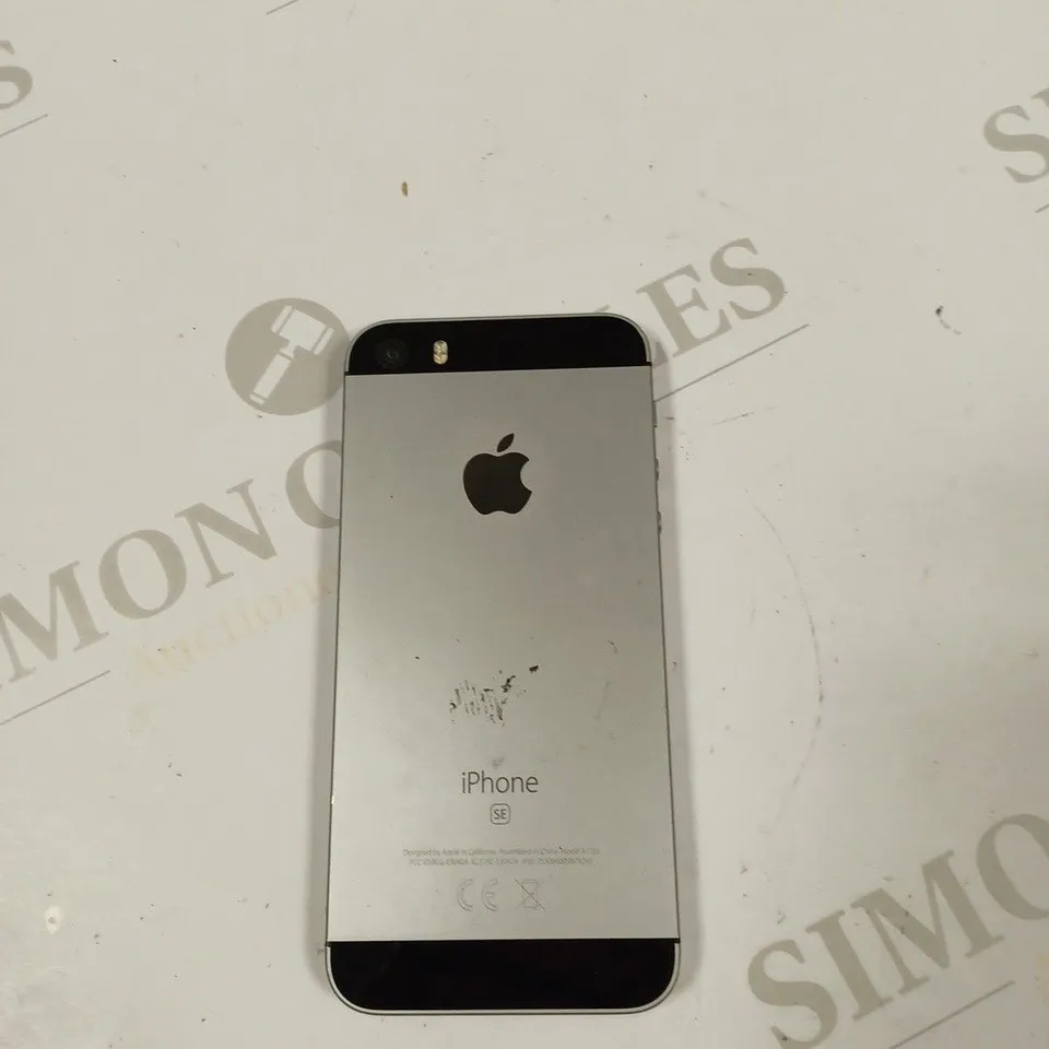 APPLE IPHONE SE SMARTPHONE 