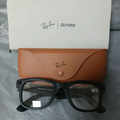 BOXED RAY-BAN META WAYFARER GLASSES