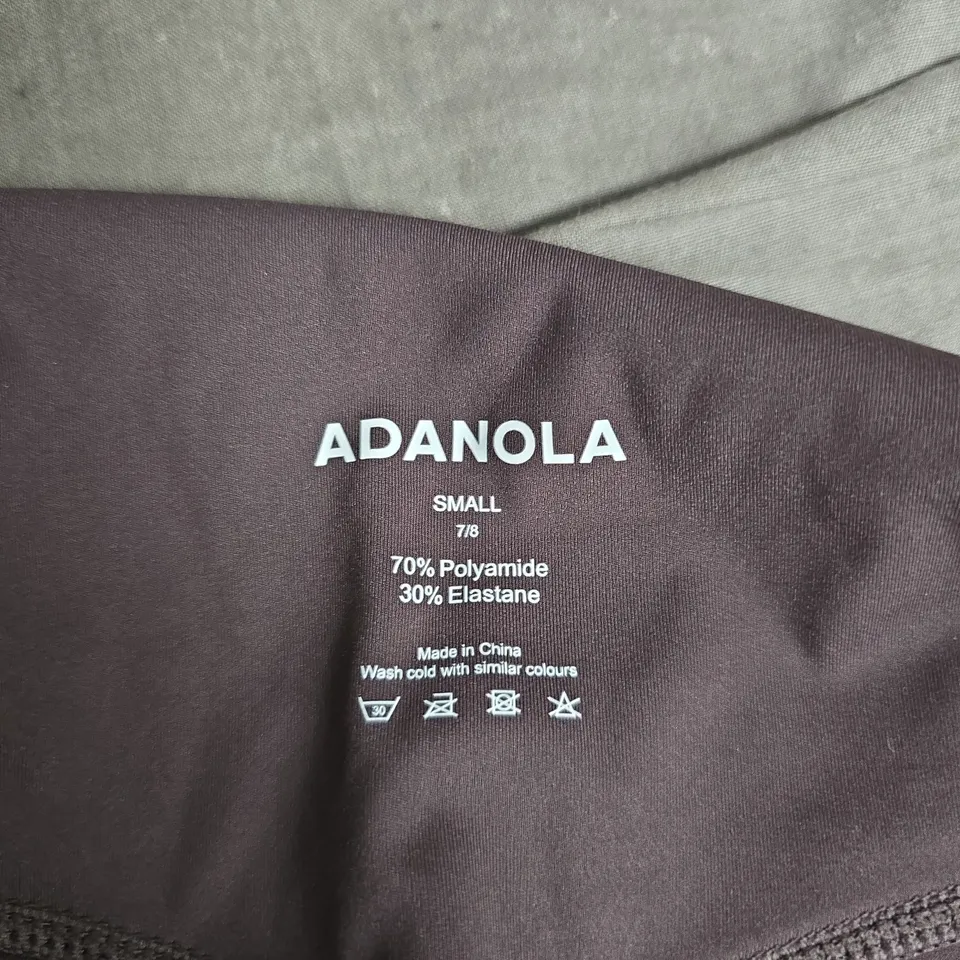 ADANOLA ULTIMATE LEGGINGS - COFFEE BEAN, SMALL (7/8)