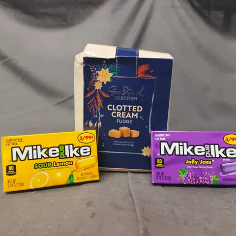 APPROXIMATELY 5 ASSORTED FOOD AND DRINK ITEMS TO INCLUDE CLOTTED CREAM FUDGE, MIKE AND IKE, ETC