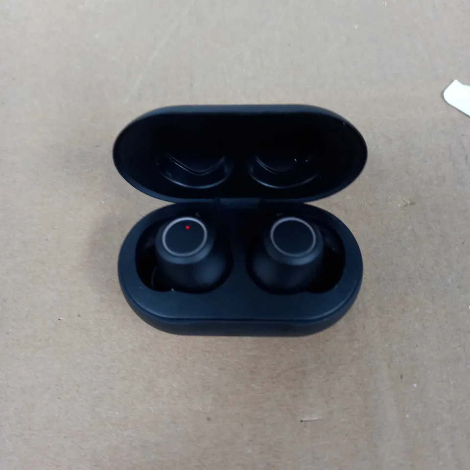ONN TRUE WIRELESS EARBUDS WITH CHARGING CASE