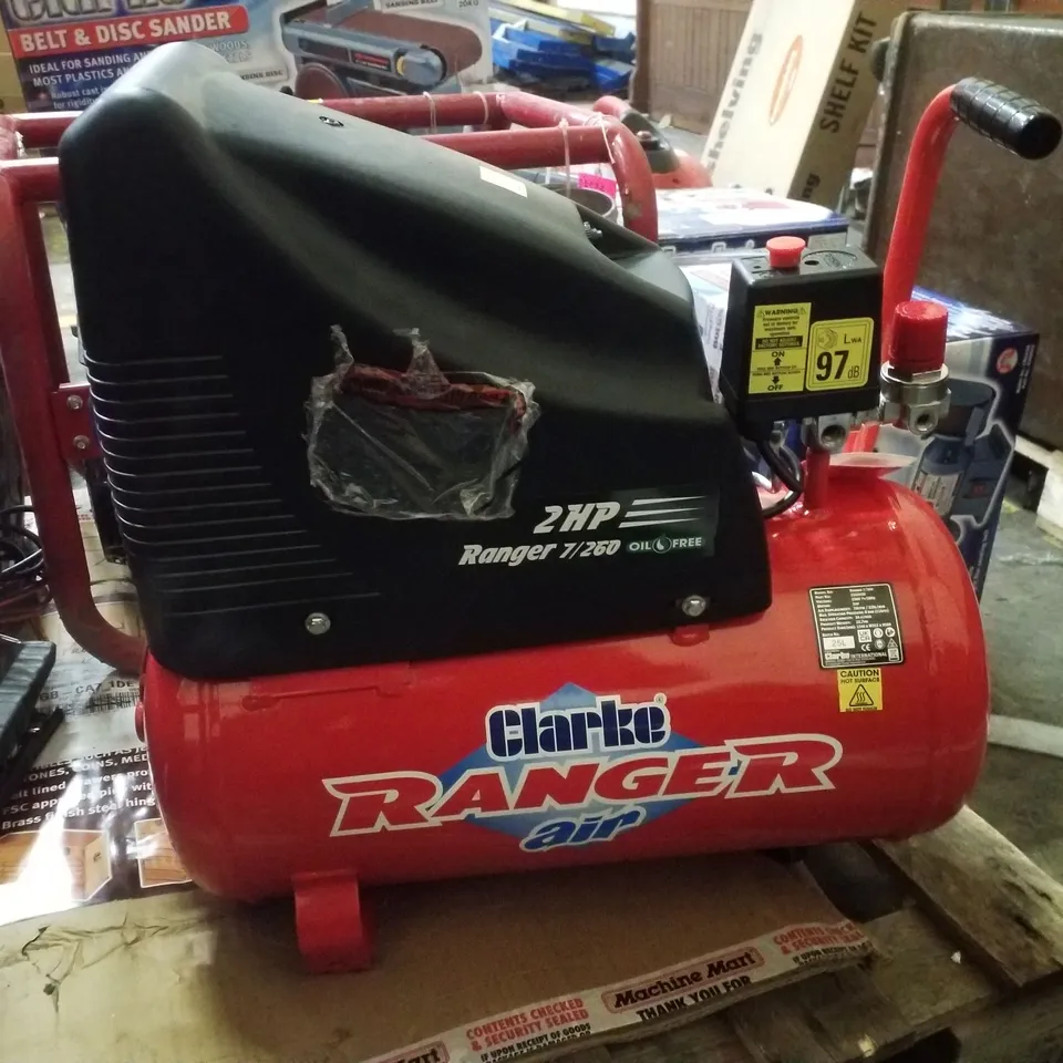CLARKE RANGER 7/260 7.8CFM 24 LITRE 2HP AIR COMPRESSOR (230V)