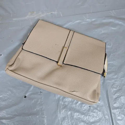 BEIGE PEBBLED LEATHER HANDBAG – SHOULDER BAG (UNBRANDED)