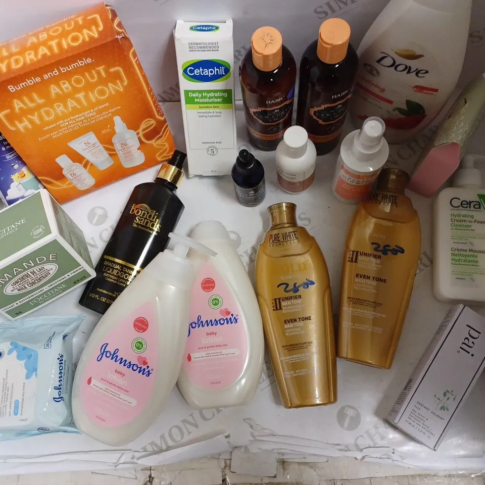 LOT OF APPROX 20 ASSORTED HEALTH AND BEAUTLY- CERA VE, BONDI SANDS, PAI