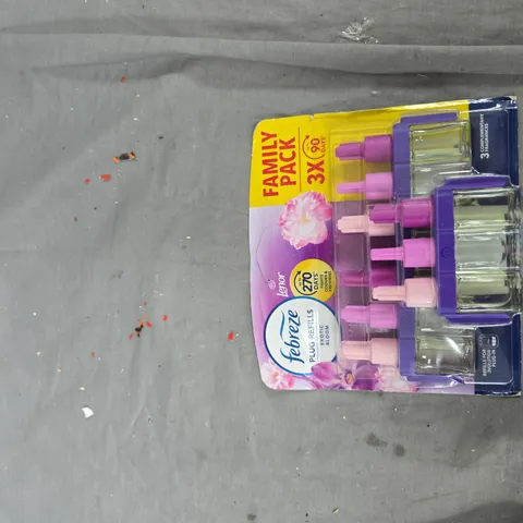 FEBREZE PLUG REFILLS - 3-PACK