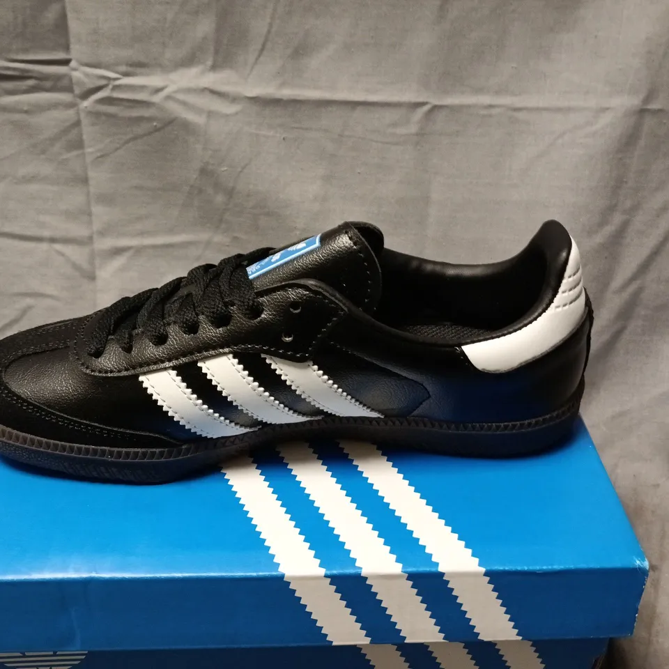 BOXED ADIDAS GAZELLE BOLD W TRAINERS – BLACK/WHITE, UK 5 (US 6.5 / EU 38)