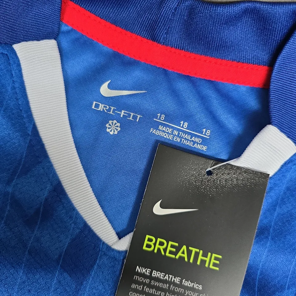 CHELSEA FC YOUTH FOOTBALL KIT – NIKE DRI-FIT, SIZE UK 18, BLUE