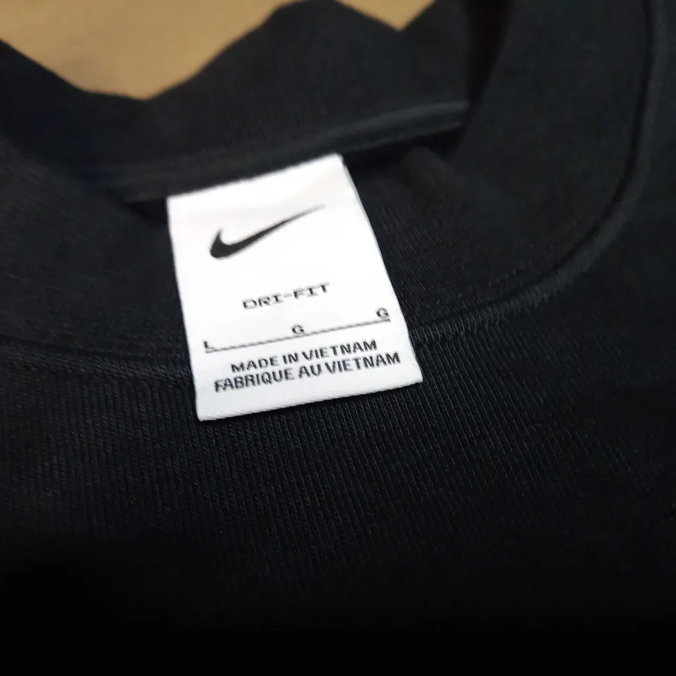 NIKE DRI FIT BLACK/LOGO JUMPER - LARGE