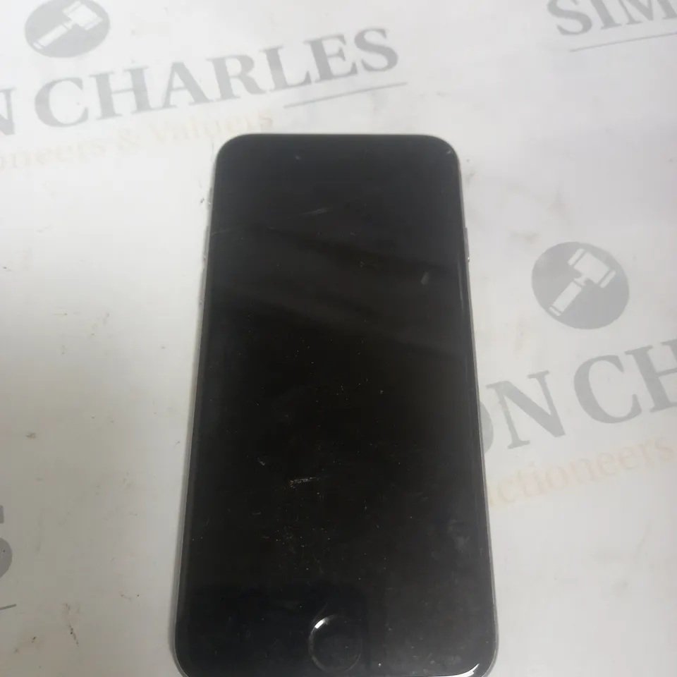 APPLE IPHONE GREY MODEL A1586