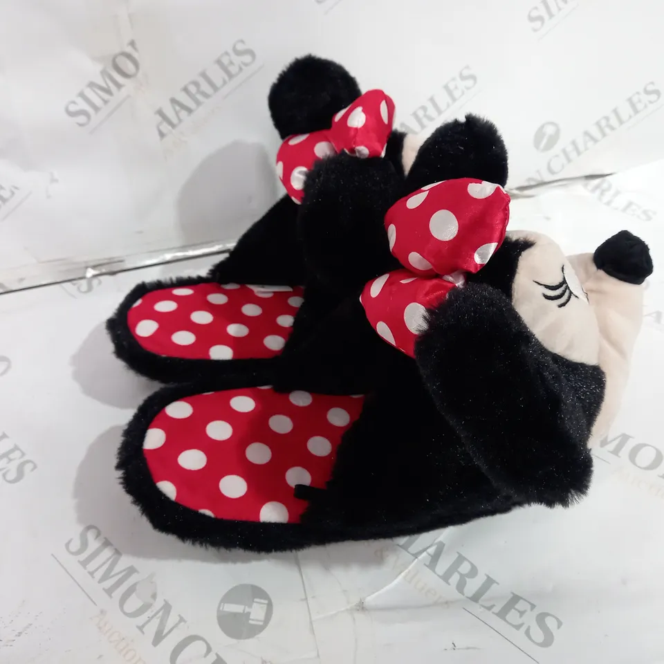 MINNIE MOUSE FLUFFY SLIPPERS SIZE UNKNOWN