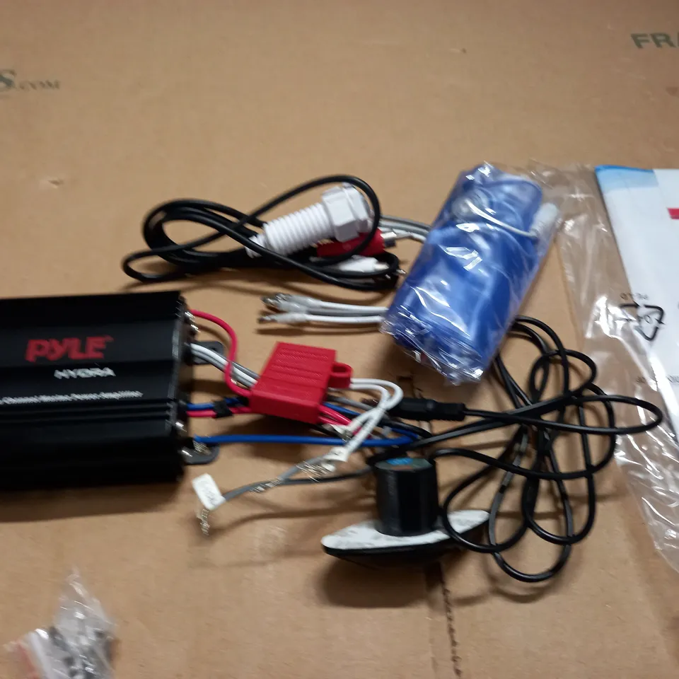 PYLE MARINE 2-CHANNEL AMPLIFIER SYSTEM - PLRMP 1B