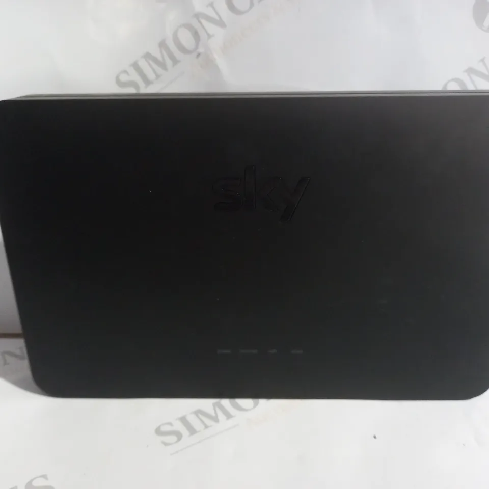 SKY SR 204 BROADBAND ROUTER WIFI HUB