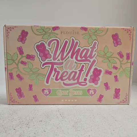 P.LOUISE WHAT A TREAT CANDY BEARS MYSTERY COSMETIC GIFT SET