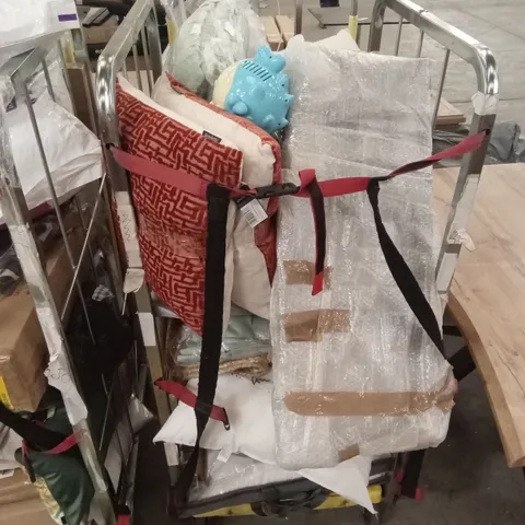 CAGE OF ASSORTED HOUSEHOLD GOODS AND PRODUCTS TO INCLUDE; CURTAINS, BEDDING, CUSHIONS ETC