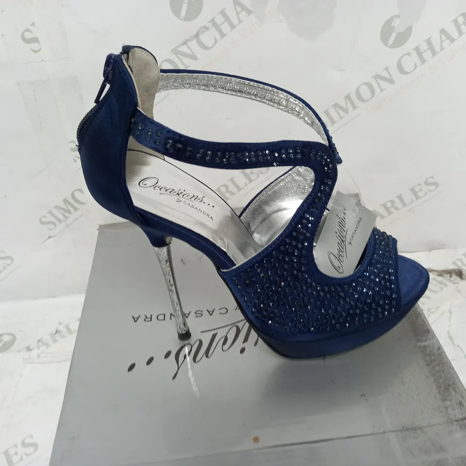 NAVY SATIN RHINE STONES STILLETTO SIZE 5