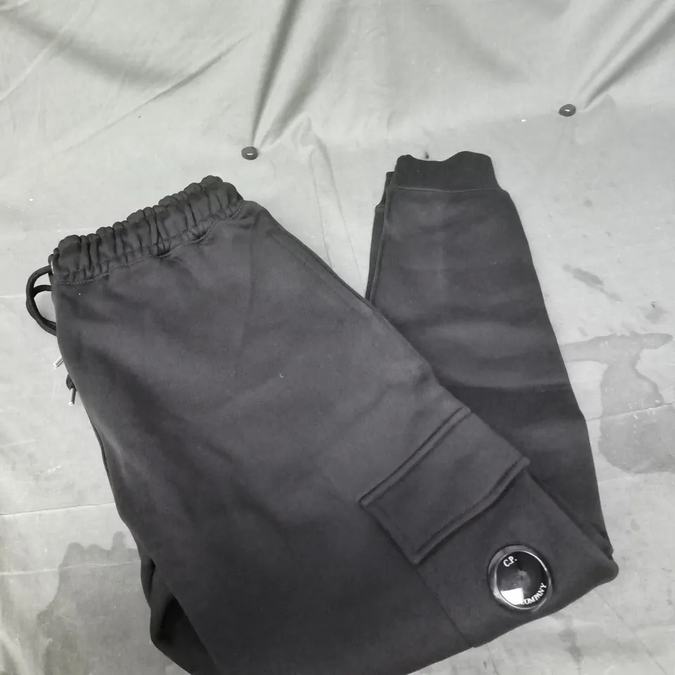 CP COMPANY BLACK JOGGERS SIZE L