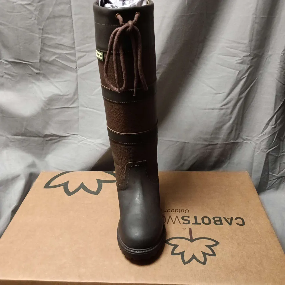 BOXED CABOTSWOOD AMBERLEY2 BOOT – OAK/BISON, UK 4 (EU 37) WOMEN'S KNEE-HIGH LEATHER BOOT