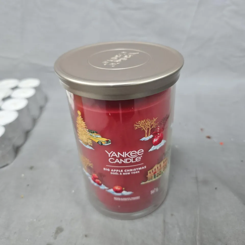 YANKEE CANDLE BIG APPLE CHRISTMAS SCENTED TIN CANDLE