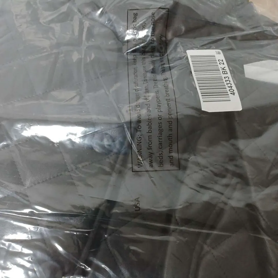 RUTH LANGSFORD QUILTED BUTTON FRONT JACKET IN BLACK SIZE 