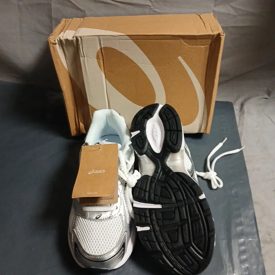 ASICS RUNNING SHOES – WHITE AND GREY, MESH UPPER, WITH TAG - UK 6