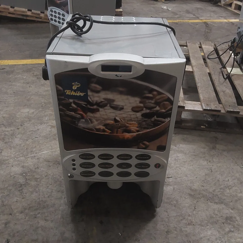 ADESSO COMMERCIAL COFFEE VENDING MACHINE