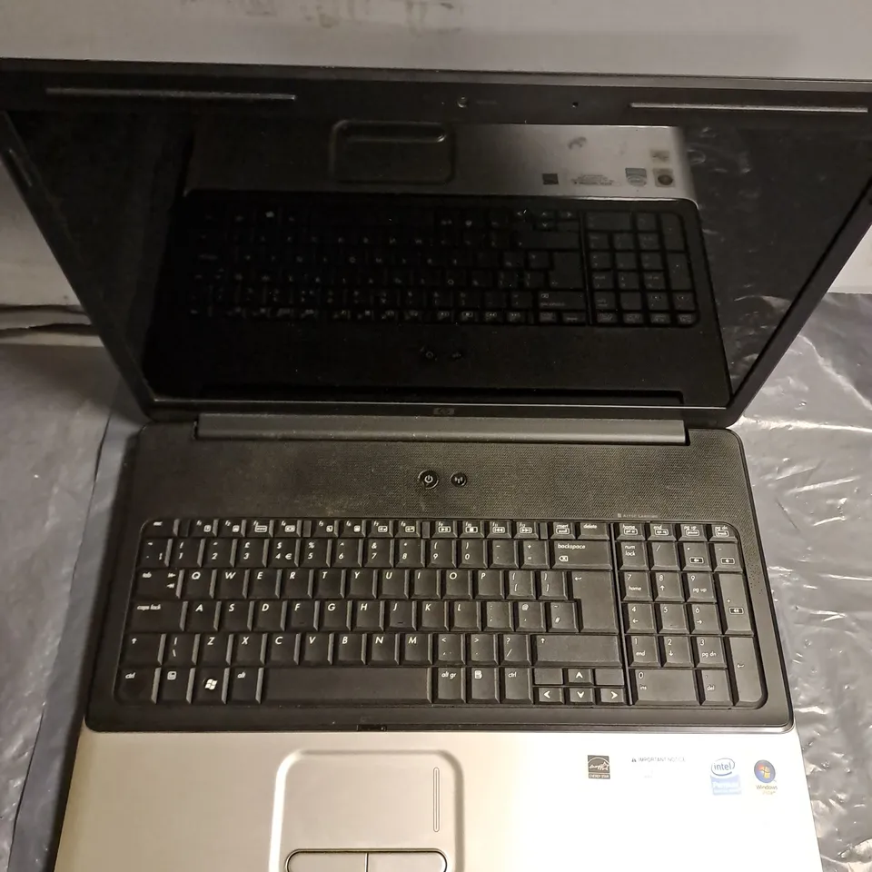 HP G70 LAPTOP IN BLACK