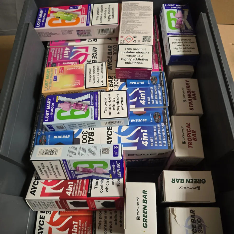 LOT OF APPROXIMATELY 20 ASSORTED ELECTRONIC CIGARETTE ITEMS TO INCLUDE HYOLA ULTRA, AYCE BAR AND LOST MARY REFILLED PODS