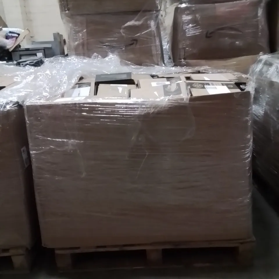 PALLET CONTAINING A LARGE QUANTITY OF TV WALL MOUNTED BRACKETS