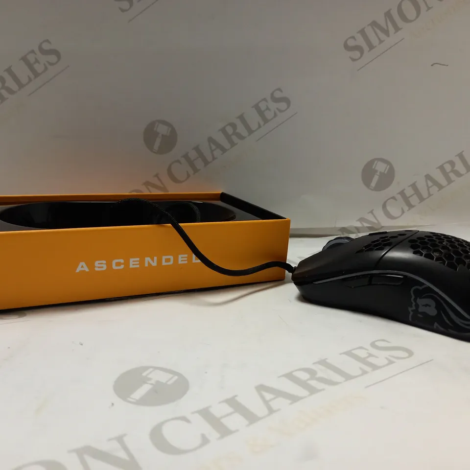 GLORIOUS PC GAMING RACE MODEL D WIRELESS GAMING MOUSE 