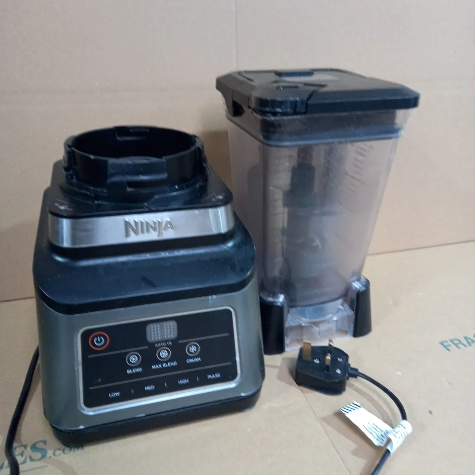 NINJA 2-IN-1 BLENDER WITH AUTO-IQ (BN750UK) BLACK/SILVER