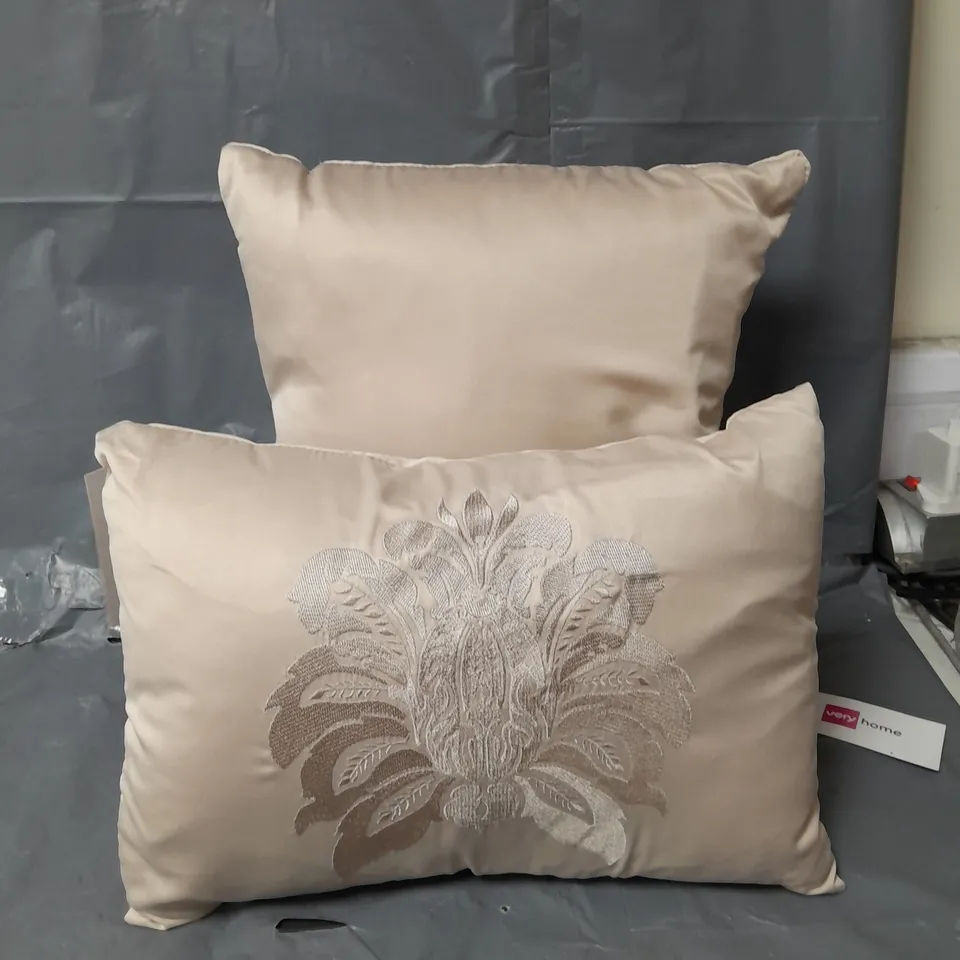 BOSTON CUSHION PAIR - CHAMPAGNE