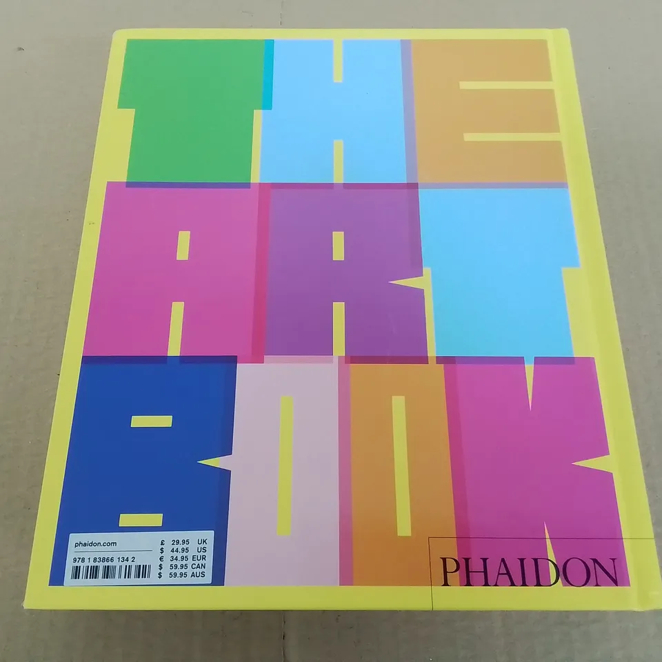 THE ART BOOK 