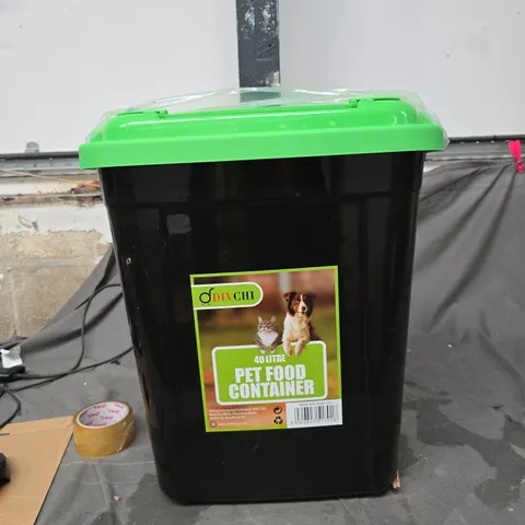 40 LITRE PET FOOD CONTAINER – BLACK WITH GREEN LID