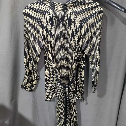 REISS WOMEN'S DRESS – BLACK & IVORY ABSTRACT PRINT, LONG SLEEVES, TIE-WAIST (UK 8)