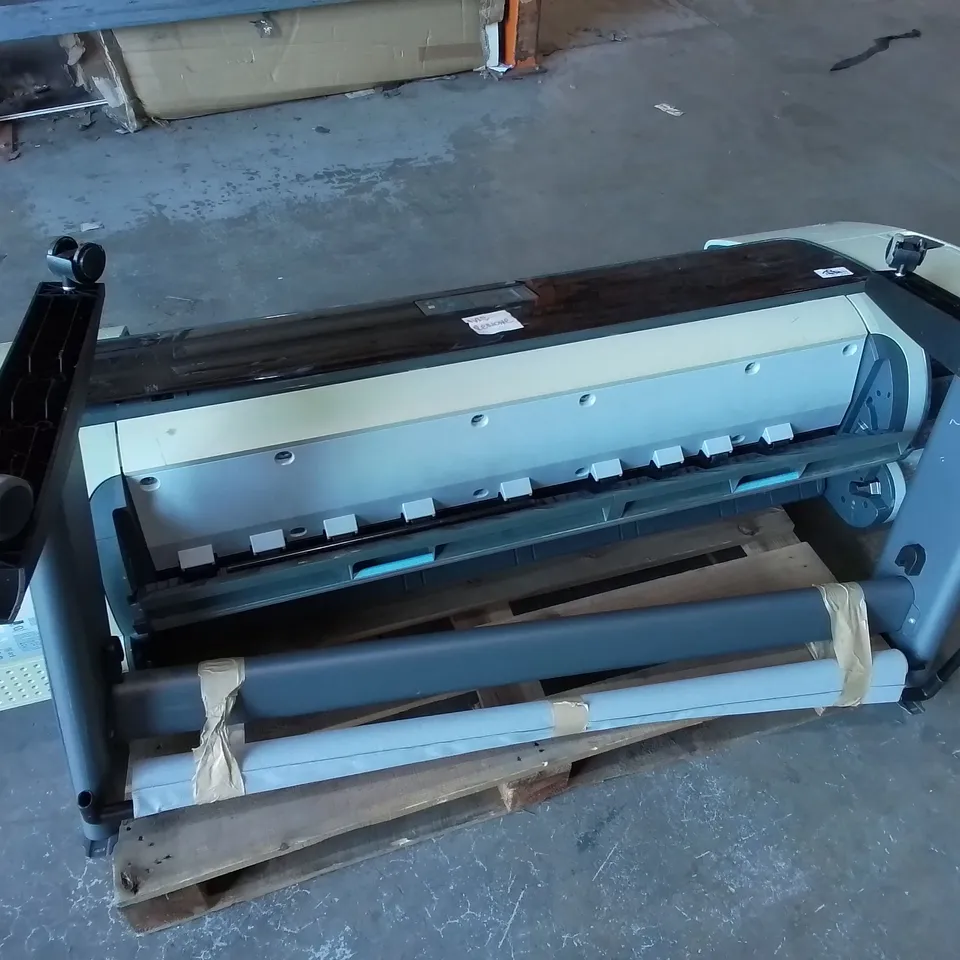 HP DESIGNJET T1100 LARGE FORMAT PRINTER