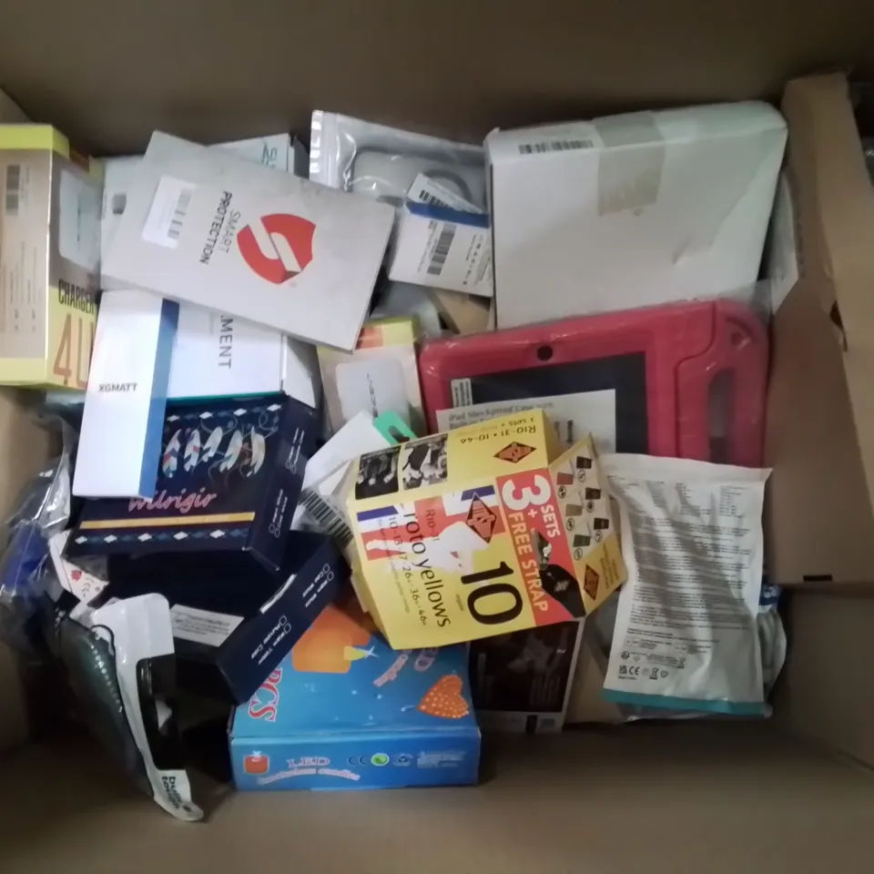 BOX CONTAINING LARGE AMOUNT OF MIXED BOXED ELECTRICAL ITEMS PHONE ACCESSORIES LIGHTING ETC.