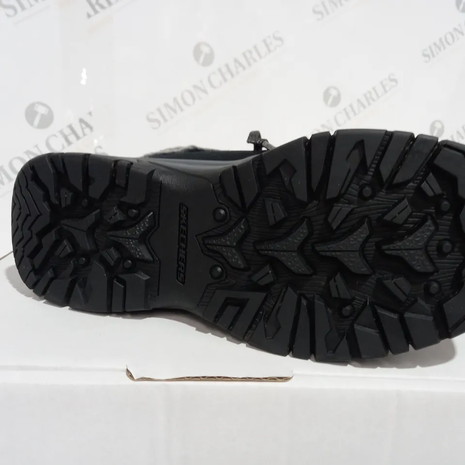 SKECHERS FAUX CUFF BOOTS, BLACK - SIZE 4