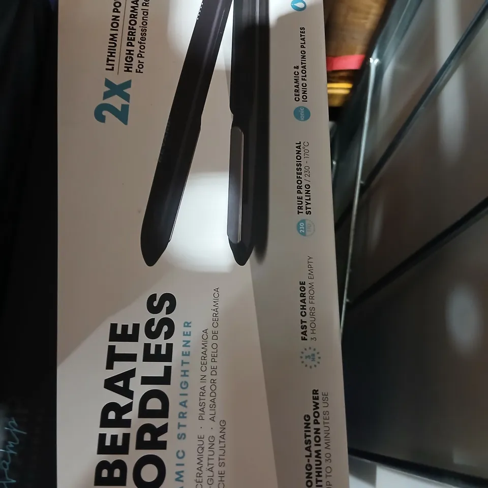 BOXED REVAMP PROFESSIONAL LIBERATE CORDLESS CERAMIC STRAIGHTENER