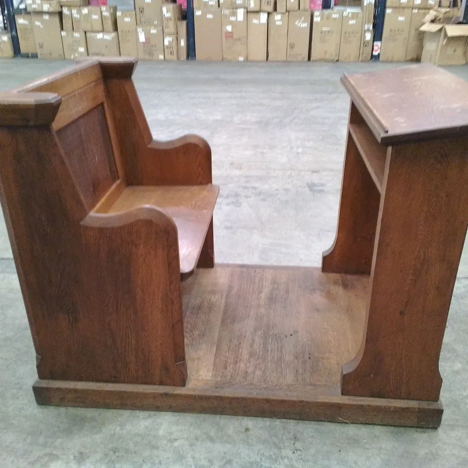 VINTAGE CLERGY CHAIR PEW BENCH WITH TEXT STAND AND PRAYER SPACE