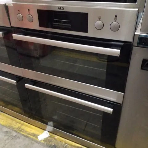 AEG DCB331010M BUILT IN ELECTRIC DOUBLE OVEN