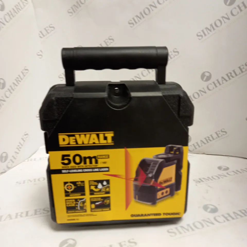 DEWALT 50M RANGE SELF LEVELLING CROSS LINE 