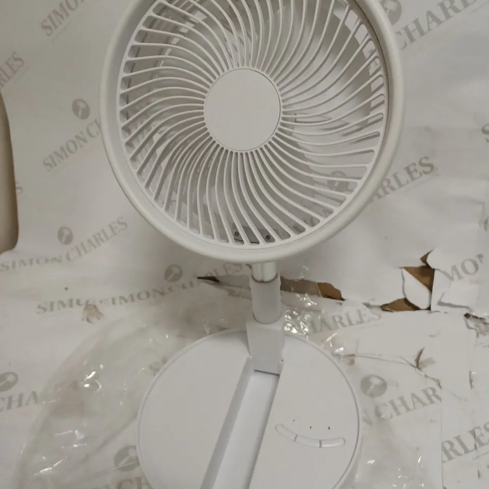 BELL & HOWELL RECHARGEABLE EXTENDABLE DESK & FLOOR FAN, WHITE