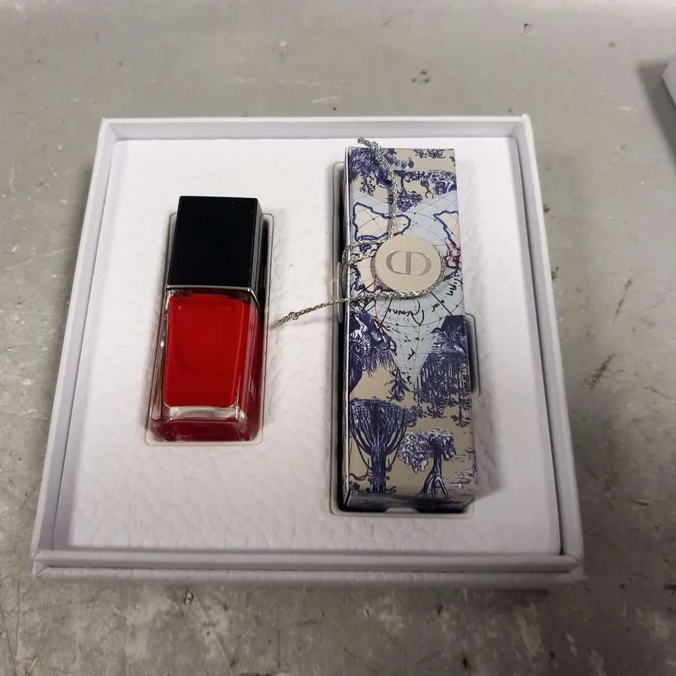 BOXED CHRISTIAN DIOR TWO PIECE GIFT SET